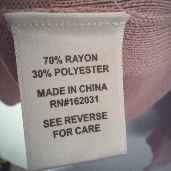 Tint & Shadow Knit Sweater-Size XL-Soft Pink-L/S- Button Detail - Casual - Picture 6 of 7